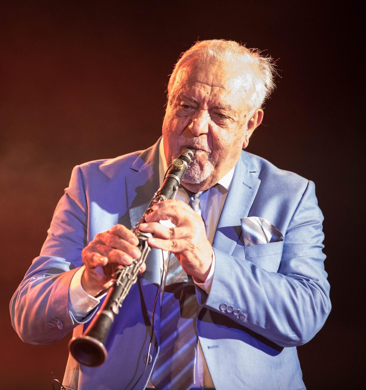 Λίνα Μενδώνη για Πετρολούκα Χαλκιά: Αφήνει πίσω του ένα δυσαναπλήρωτο κενό στην παραδοσιακή μουσική και στην καρδιά της Ηπείρου