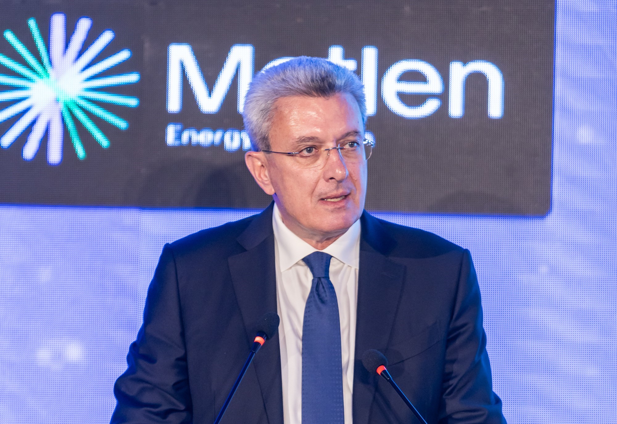 Νίκος Χατζηνικολάου