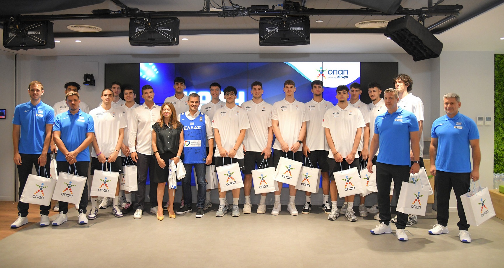 Θερμή υποδοχή της Εθνικής Ομάδας Μπάσκετ Νέων Ανδρών από τον ΟΠΑΠ