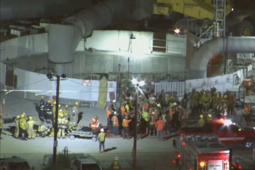 Αίσιο τέλος στο Λος Άντζελες: Διασώθηκαν όλοι οι εργάτες μετά την κατάρρευση σήραγγας