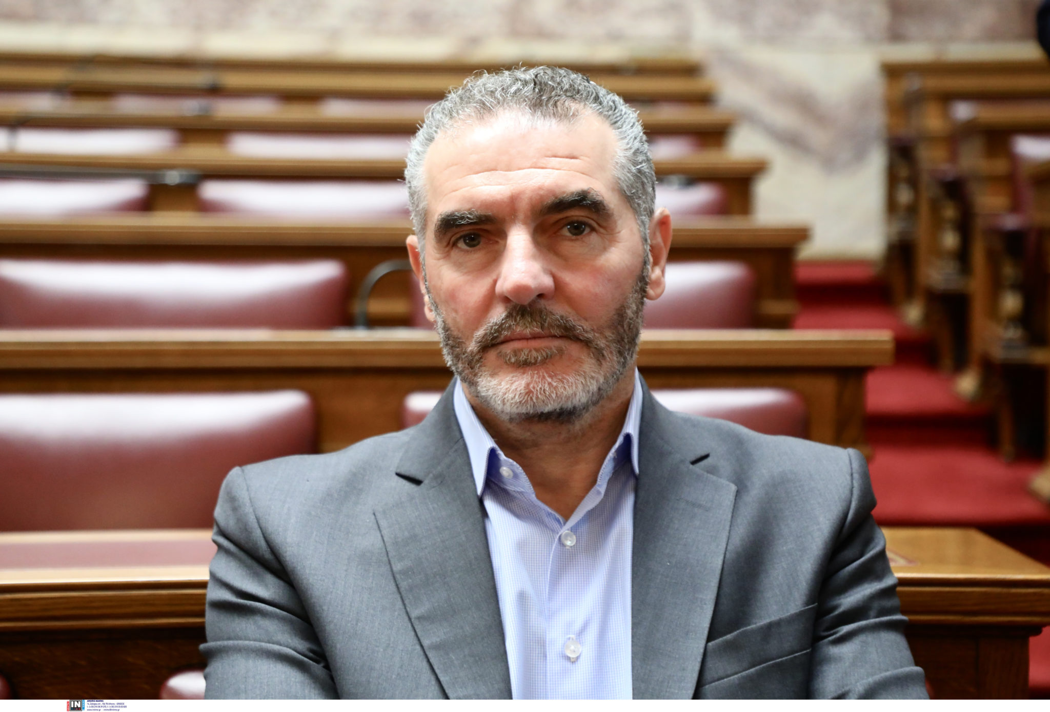 Μανόλης Χνάρης