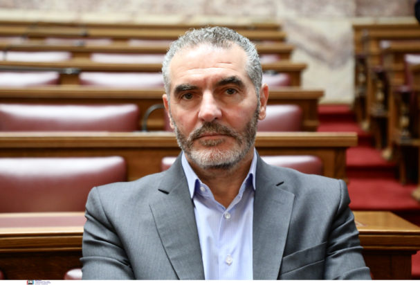 Μανόλης Χνάρης