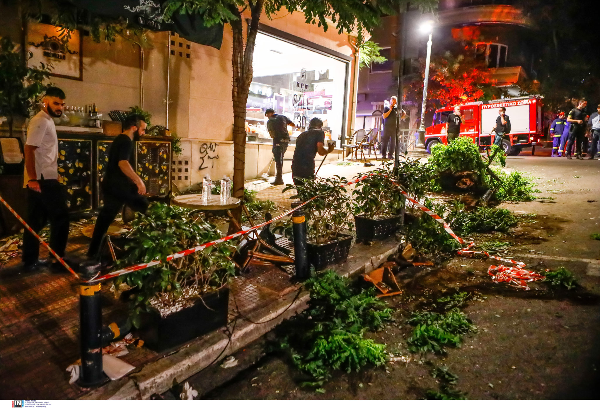 Κολωνάκι, τζιπ