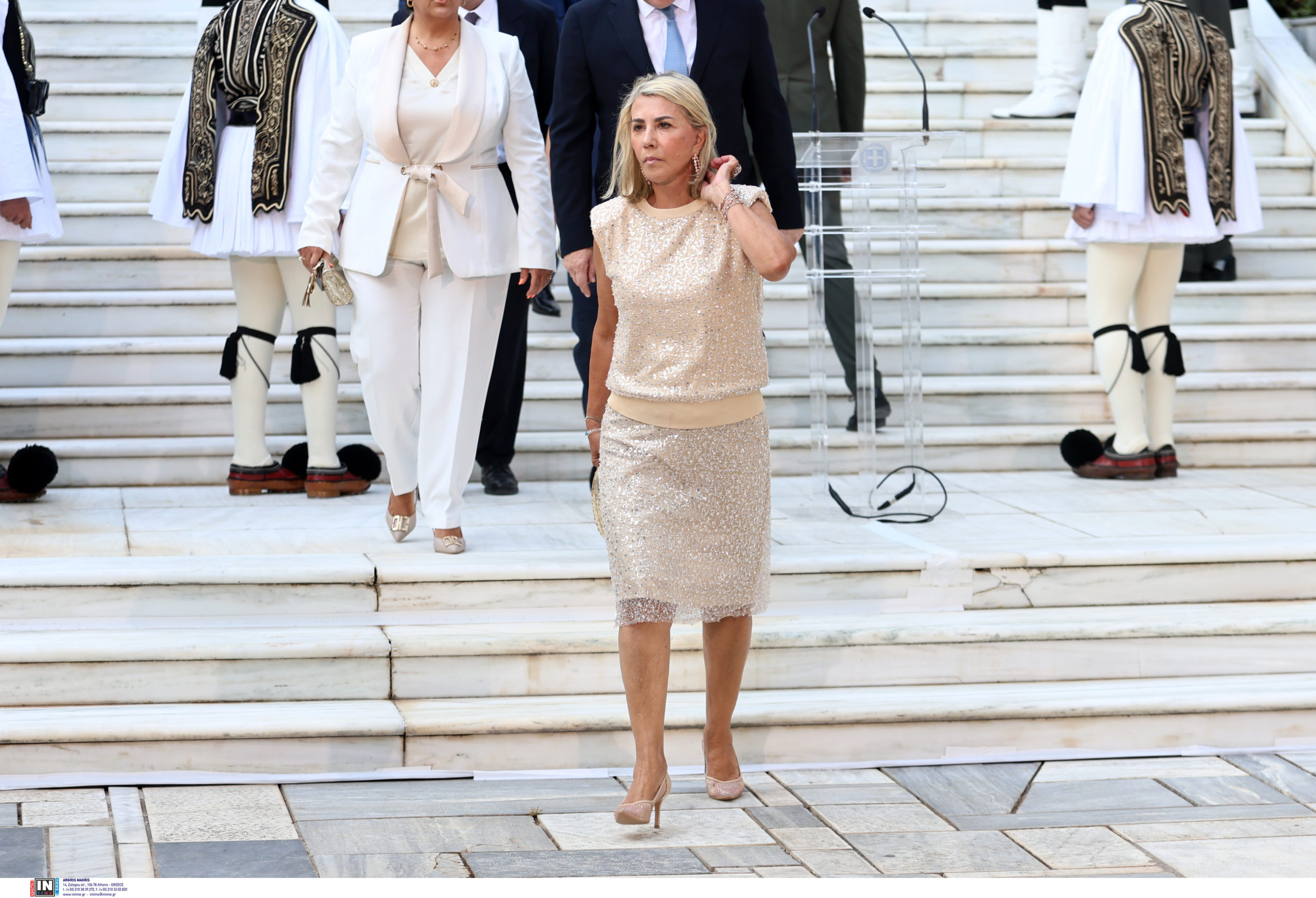 αποκατάσταση της δημοκρατίας, Προεδρικό Μέγαρο, δεξίωση 