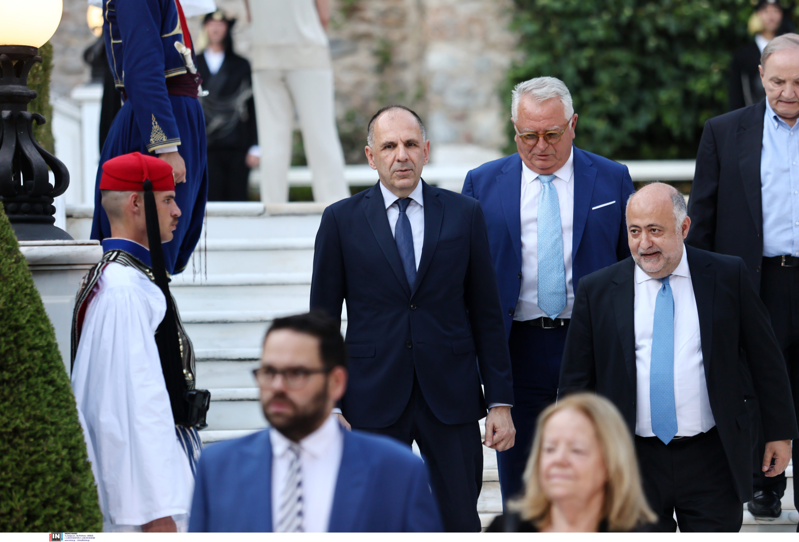 αποκατάσταση της δημοκρατίας, Προεδρικό Μέγαρο, δεξίωση 