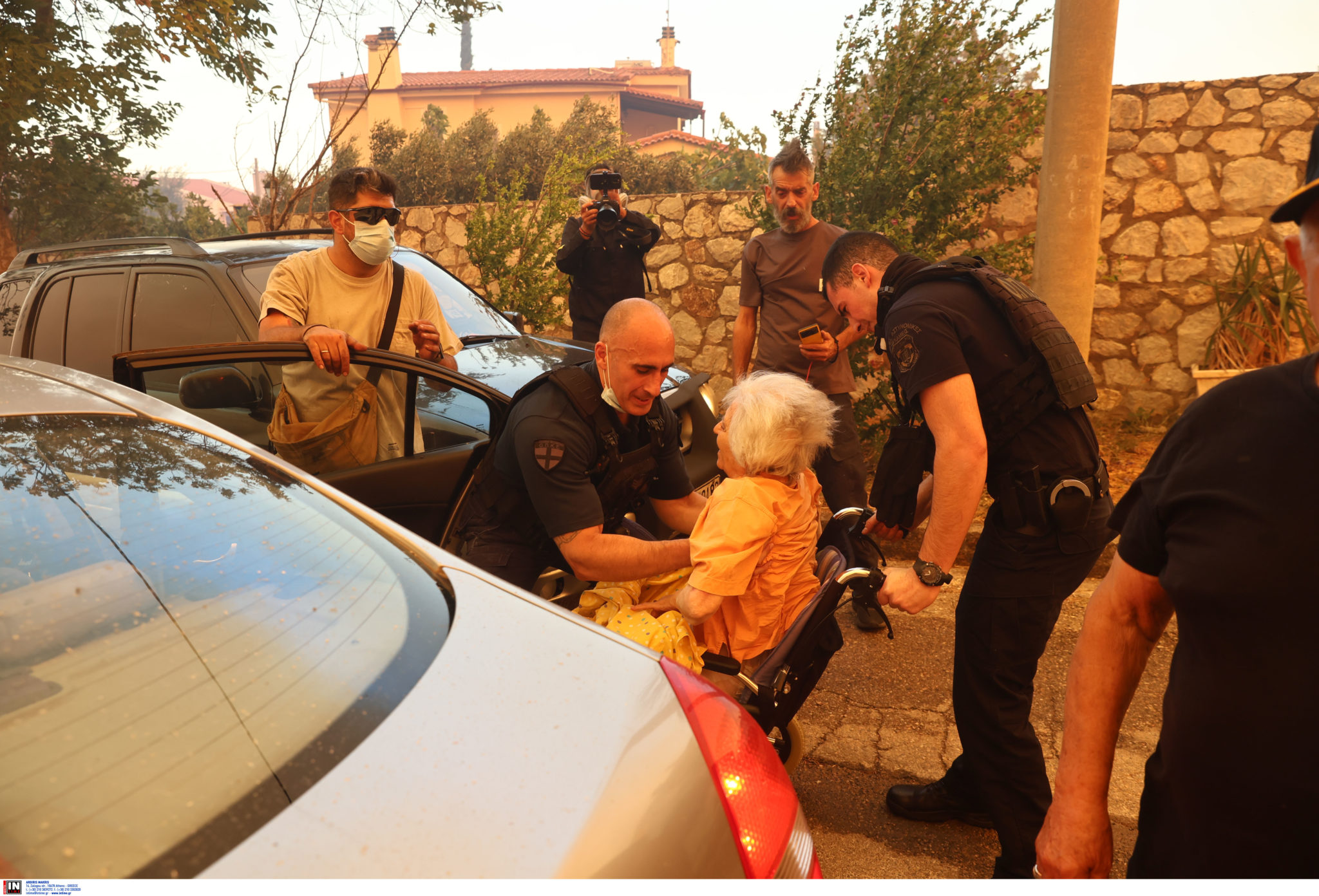 Φωτιά , κρυονέρι, απεγκλωβισμοί