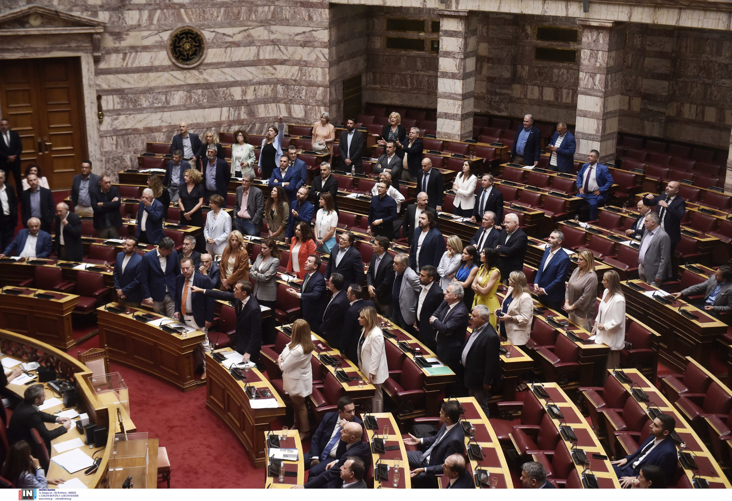 ΠΑΣΟΚ: Ζήτησε την αναβολή της ψηφοφορίας στη Βουλή για την Προανακριτική – Απορρίφθηκε από το προεδρείο το αίτημα