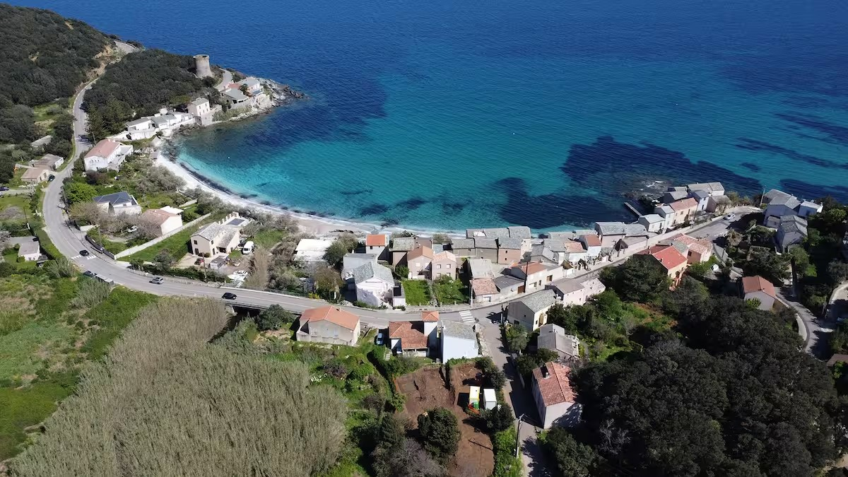 Η περιοχή Meria, όπου ανακαλύφθηκε το αρχαίο λιμάνι.