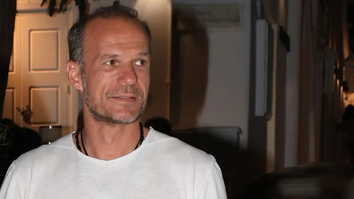 Άγγελος Μπασινάς: «Το Euro έφερε λεφτά» – Τι είπε για το διαζύγιό του και για το αν θα ξαναέφτιαχνε τη ζωή του