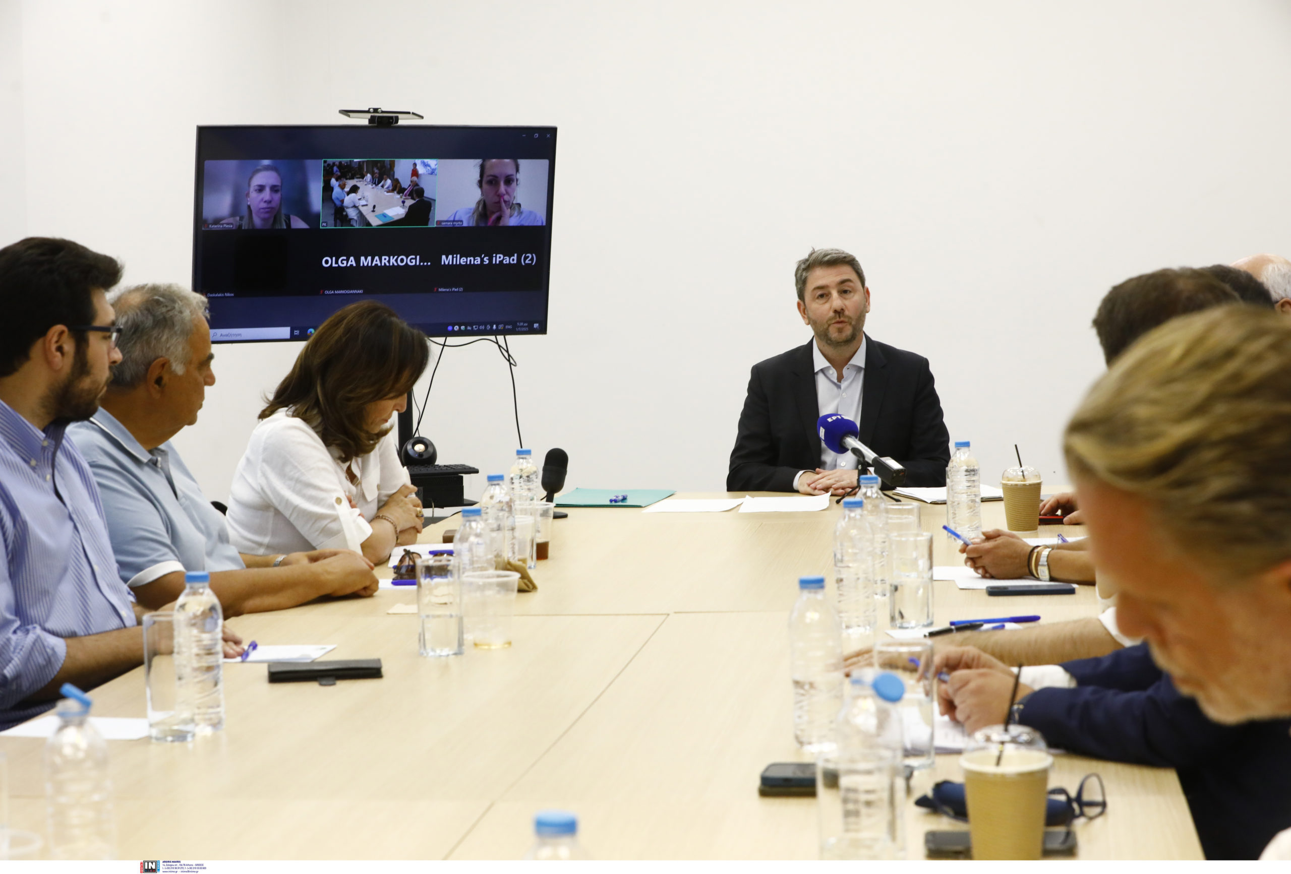 Ανδρουλάκης στο Πολιτικό Κέντρο του ΠΑΣΟΚ-ΚΙΝΑΛ: «Τρία ερωτήματα προς τον κ. Μητσοτάκη – Απολύτως υπεύθυνος για το σκάνδαλο του ΟΠΕΚΕΠΕ»