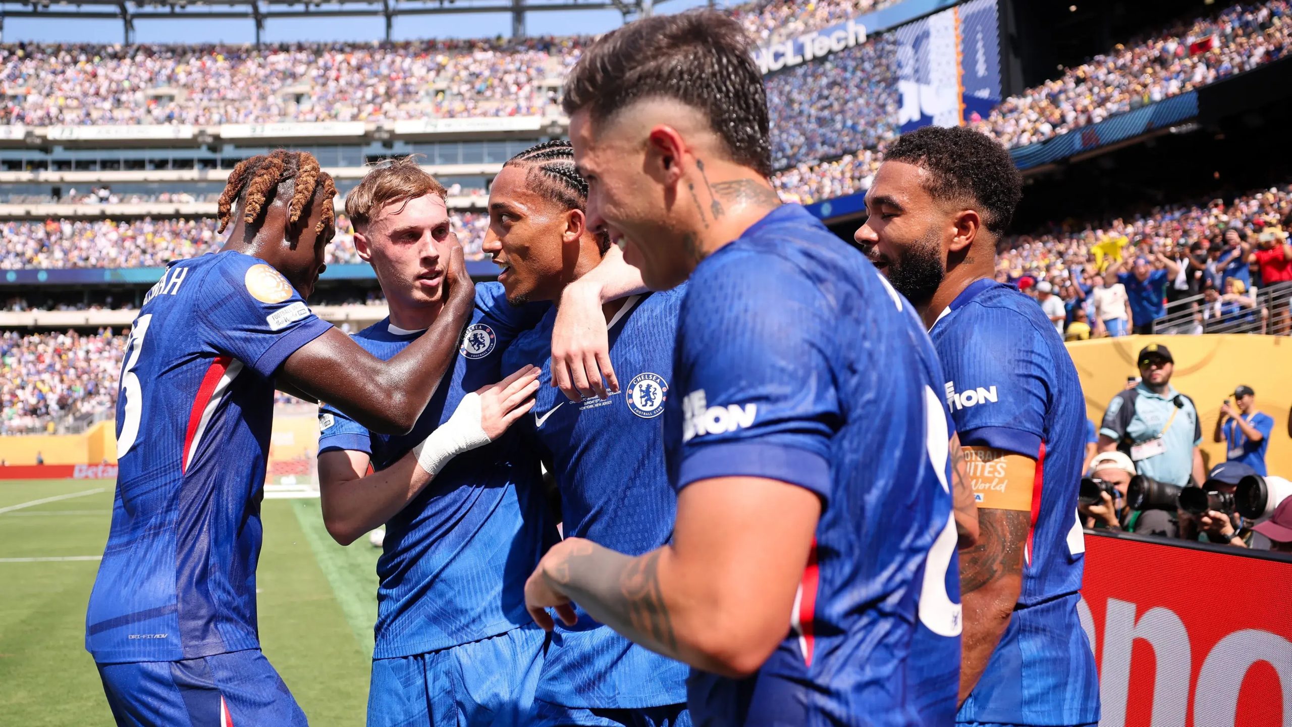 Τσέλσι – Παρί Σεν Ζερμέν 3-0: Πρωταθλητές κόσμου οι «μπλε», που έκαναν «πάρτι» απέναντι στην κάτοχο του Champions League