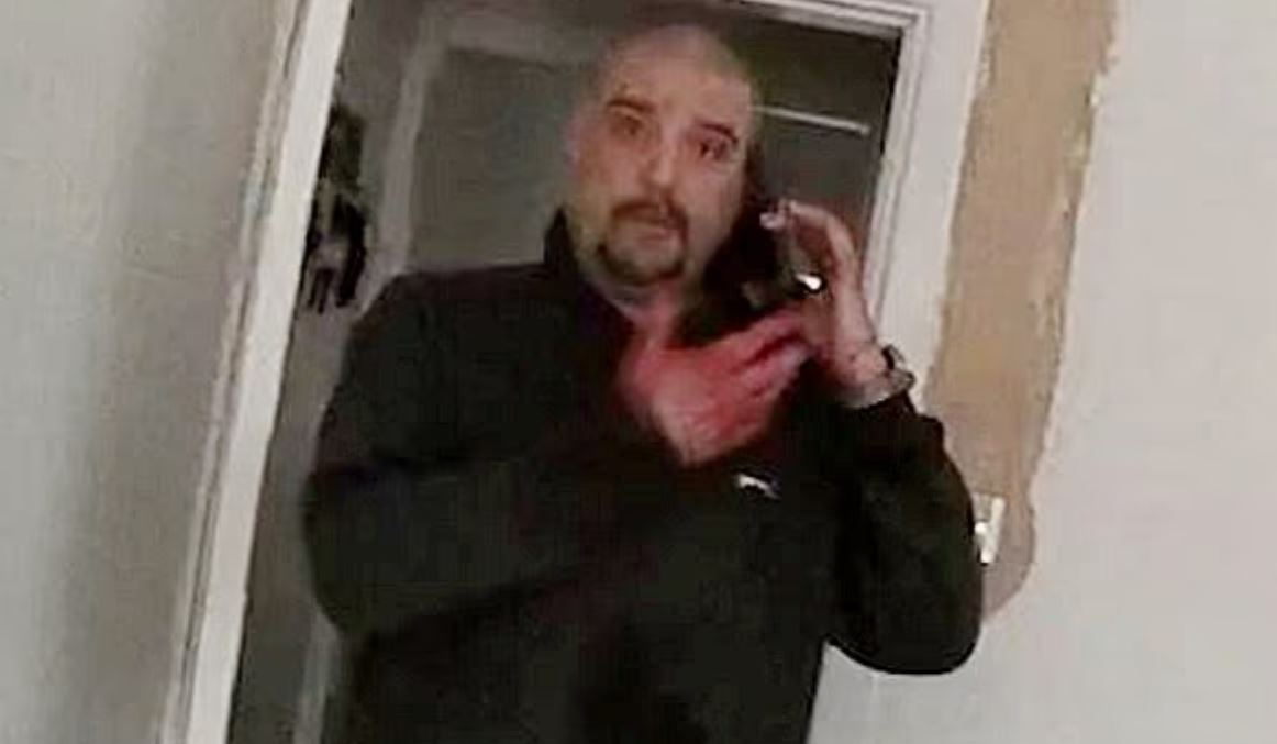 Δολοφόνησε την πρώην σύντροφό του επειδή την ζήλευε: Το ηχητικό-σοκ που ομολογεί την πράξη του – Βίντεο από τη σύλληψή του με αίμα στα χέρια