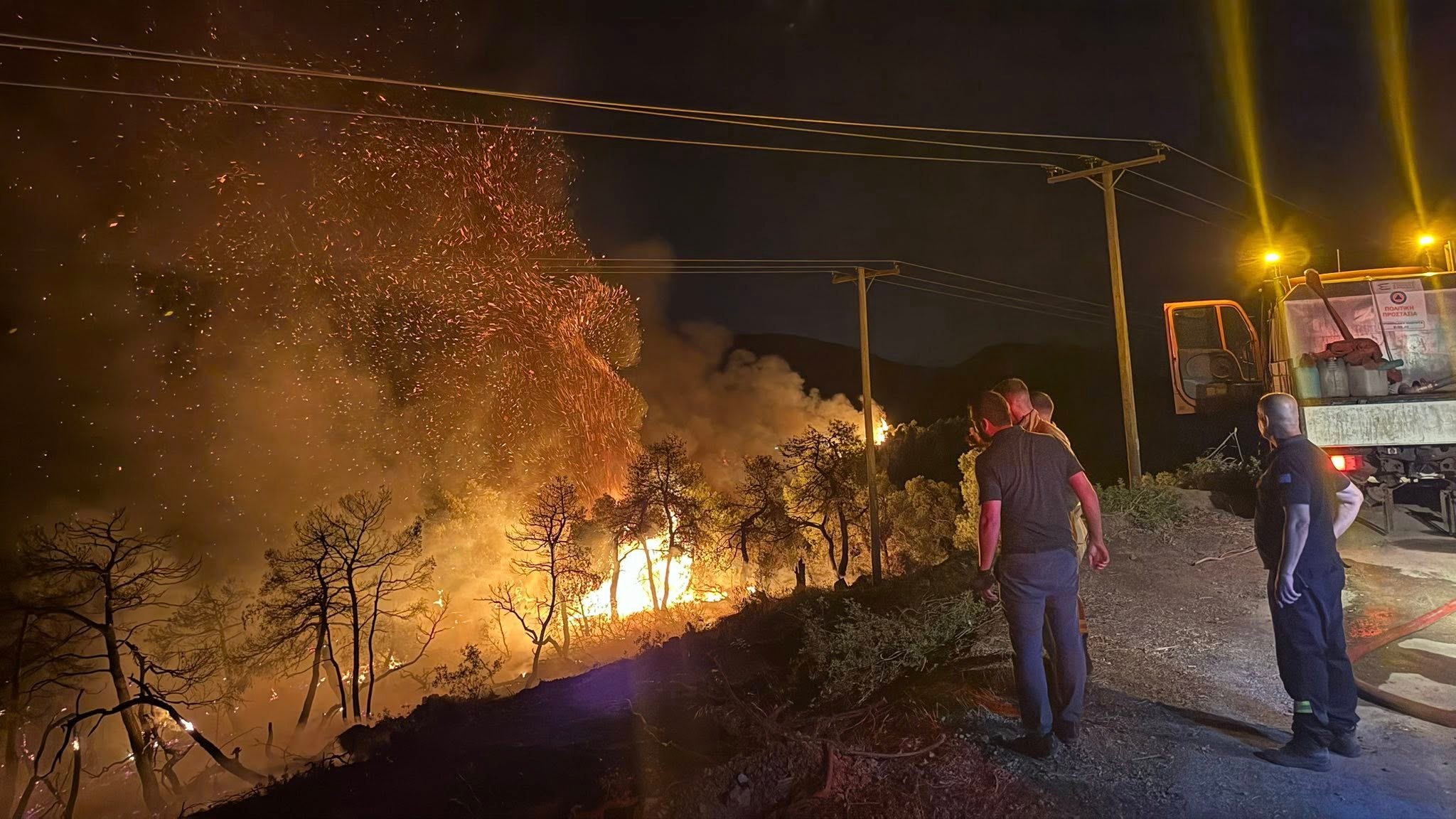 Περιφερειάρχης Στερεάς Ελλάδας: Εξαιρετικά επικίνδυνη η φωτιά στην Εύβοια, έχει κάνει σοβαρή ζημιά