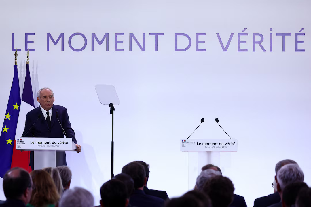 Σάλος με την ομιλία Μπαϊρού: Το «ρίσκο του σοκ» για τη γαλλική οικονομία και το… παράδειγμα προς αποφυγήν – «Δεν πρέπει ποτέ να ξεχάσουμε τι συνέβη στην Ελλάδα»