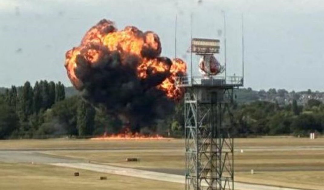 Βρετανία: Συνετρίβη μικρό αεροσκάφος κατά την απογείωση στο Έσσεξ – Μαρτυρίες για «τεράστια πύρινη σφαίρα»