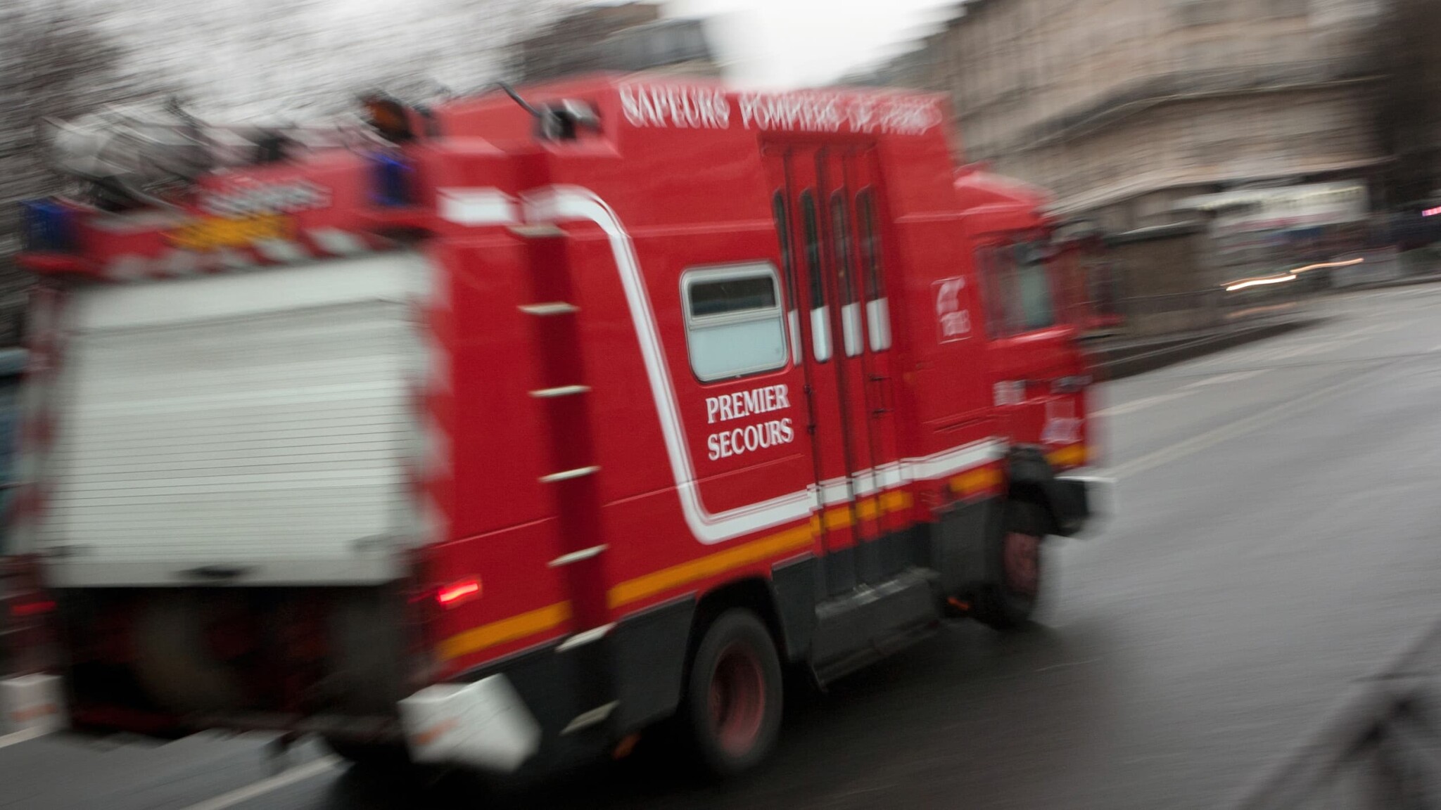 Τραγωδία στη Γαλλία: Αυτοκίνητο παρέσυρε και σκότωσε 2 θεατές σε αγώνα ράλι – Σε κατάσταση σοκ «αρκετά άτομα»