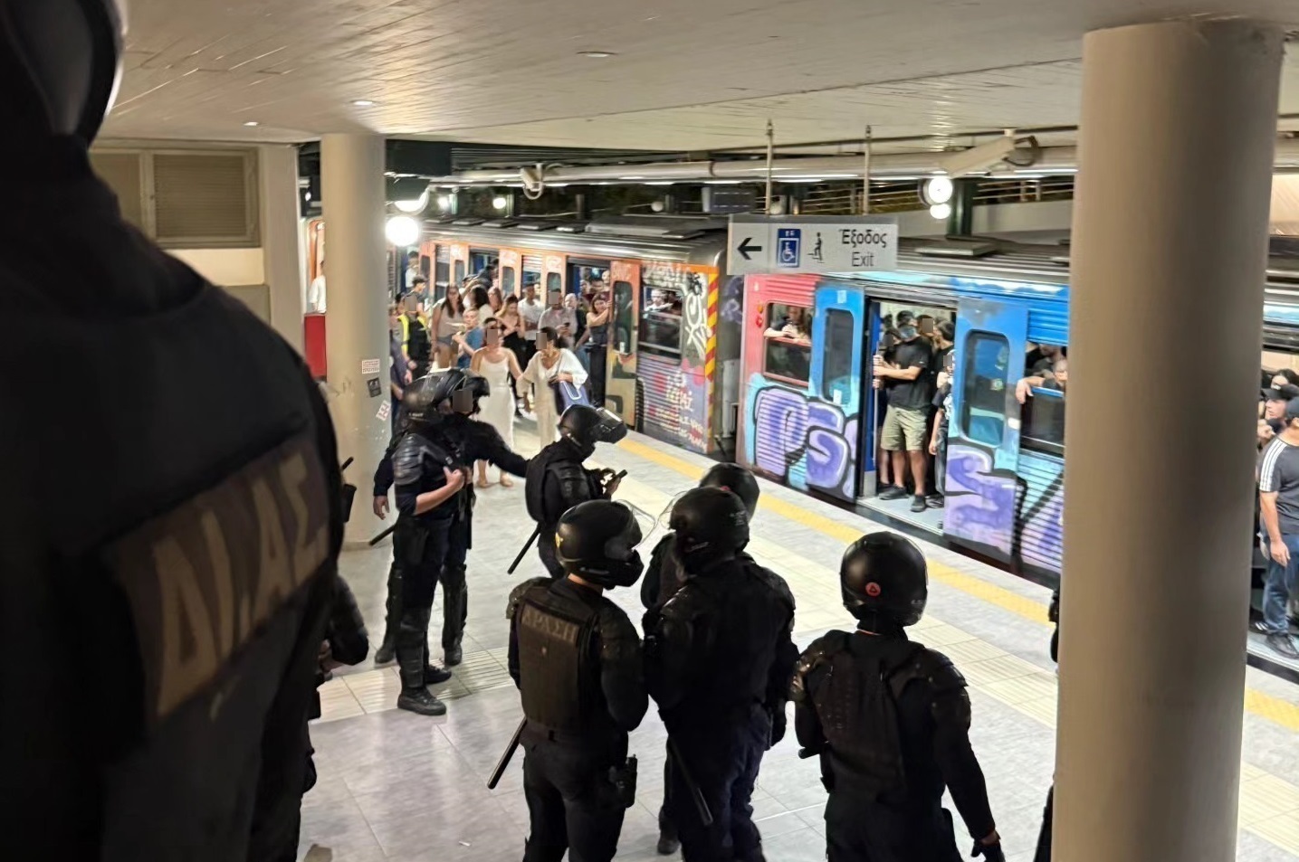 March to Gaza: Καταγγέλλει επίθεση των ΜΑΤ σε διαδηλωτές εντός συρμού του ΗΣΑΠ, που συμμετείχαν σε συγκέντρωση υπέρ της Παλαιστίνης