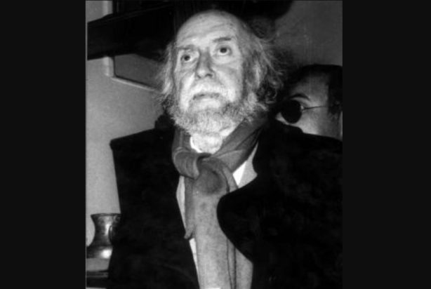 ΓΙΑΝΝΗΣ ΤΣΑΡΟΥΧΗΣ