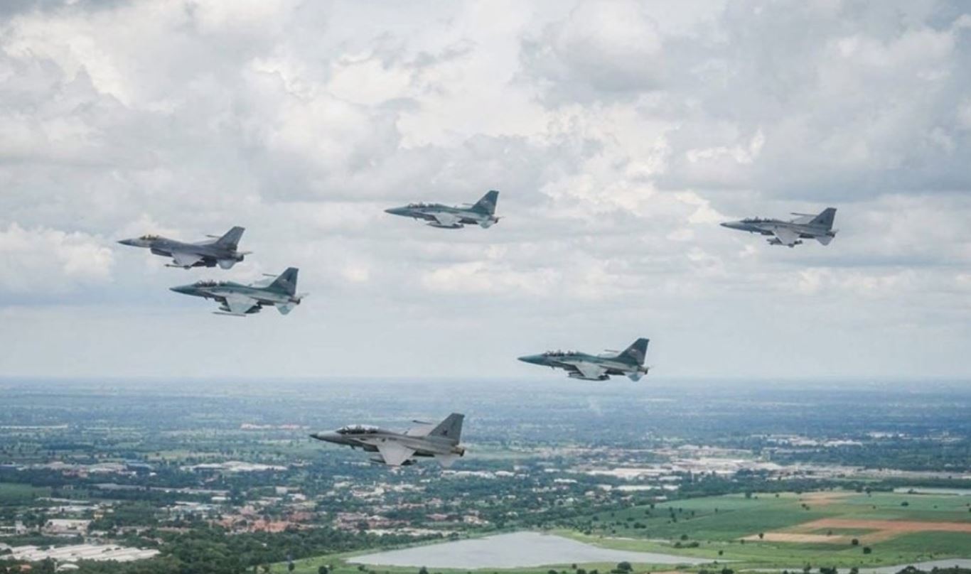 Ταϊλάνδη: Μαχητικό F-16 έπληξε στόχους στην Καμπότζη – Η επιδείνωση των διμερών σχέσεων κατέληξε σε πόλεμο