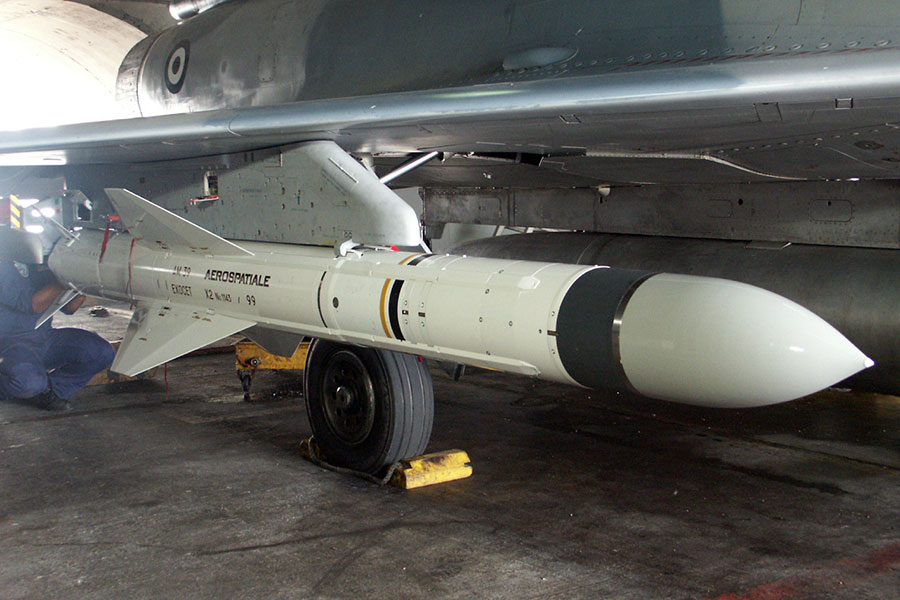 Το Rafale σε ρόλο «φονιά» φρεγατών – Δείτε βίντεο