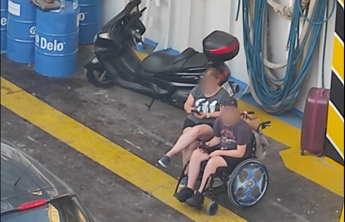 Θάσος- ΑμεΑ- ferry boat