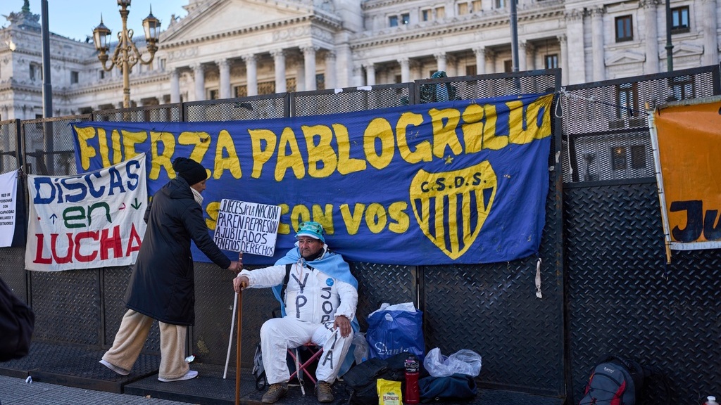 Αργεντινή: Το Κογκρέσο ενέκρινε νομοσχέδιο για αύξηση των συντάξεων παρά την αντίθεση του προέδρου Μιλέι