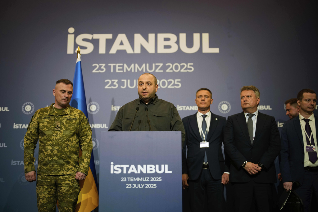 Ρωσία: Πρότεινε στην Ουκρανία παύσεις εχθροπραξιών «για 24 έως 48 ώρες» στην πρώτη γραμμή των μαχών