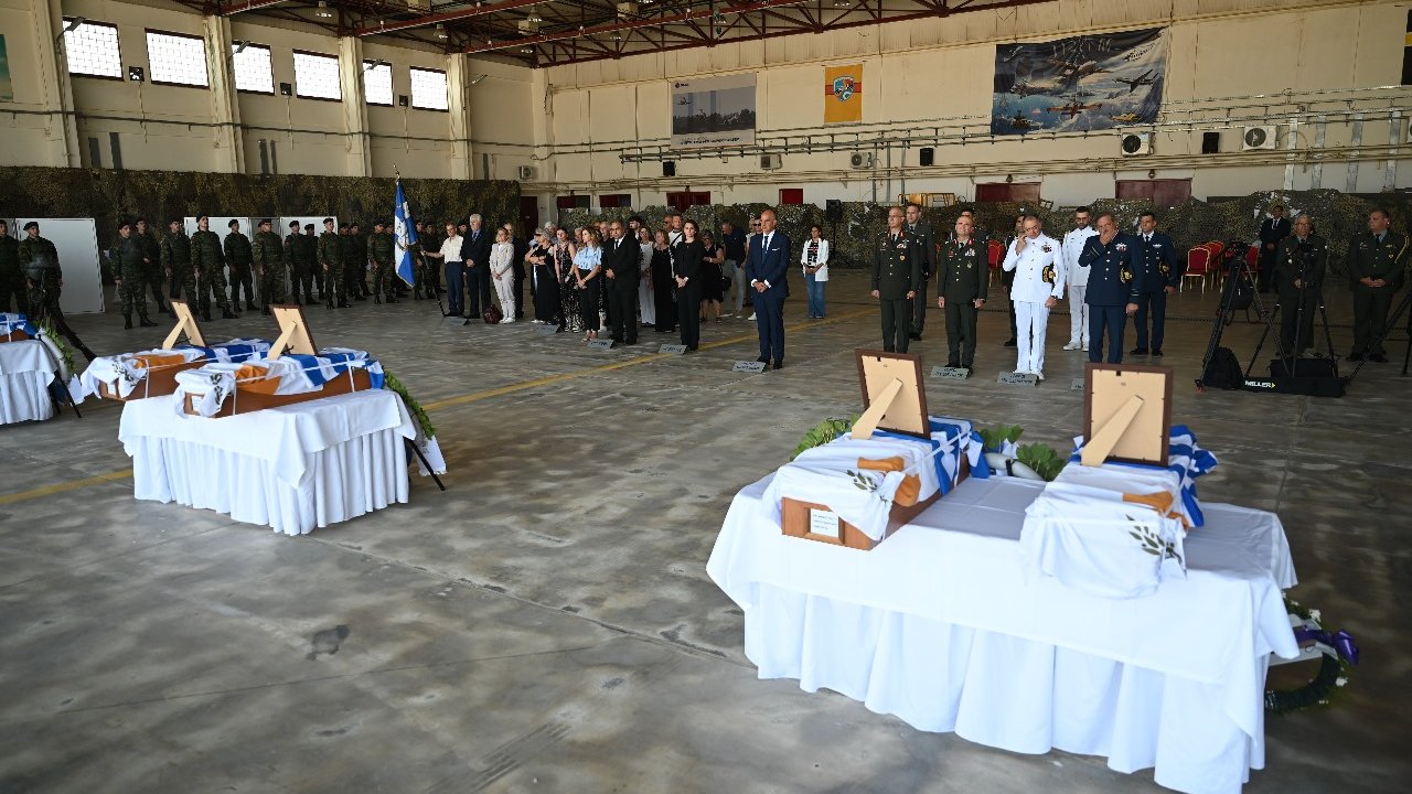 Δένδιας: Η Ελλάδα επαναπατρίζει, μετά από δεκαετίες προσμονής, τα οστά έξι οπλιτών που έπεσαν ηρωικά κατά την τουρκική εισβολή στην Κύπρο το 1974