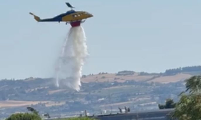 ΦΩΤΙΑ ΕΛΙΚΟΠΤΕΡΟ ΘΕΡΜΗ