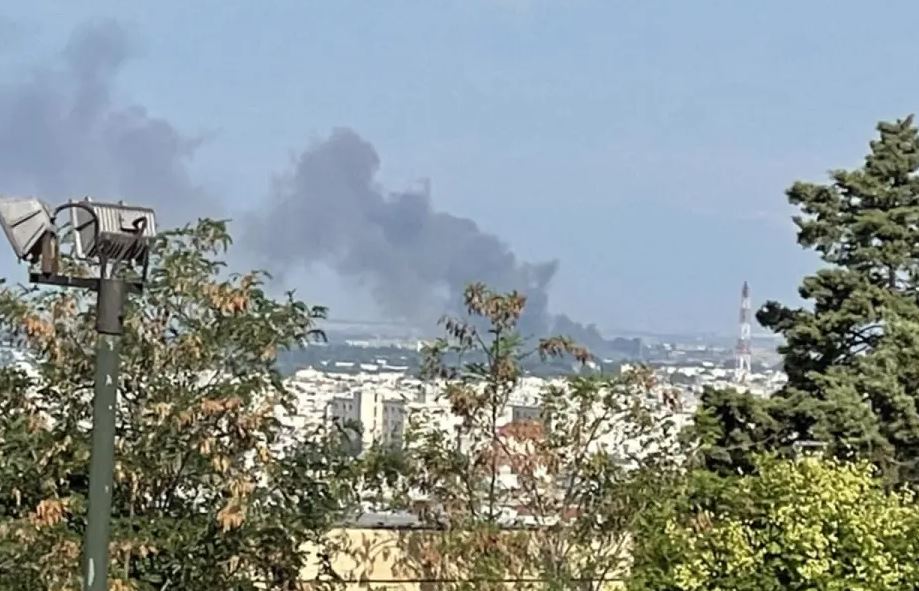 Θεσσαλονίκη: Φωτιά σε εταιρεία ανακύκλωσης στη Σίνδο