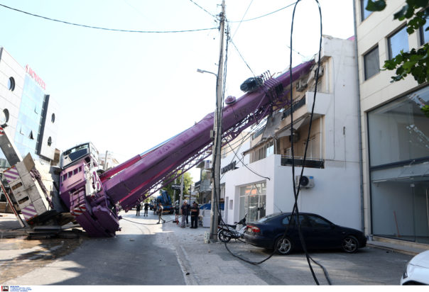 Περιστέρι: Γερανοφόρο όχημα
