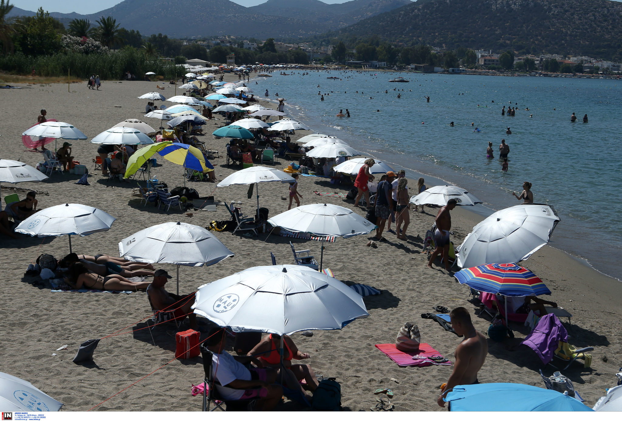 Καιρός καύσωνας παραλία