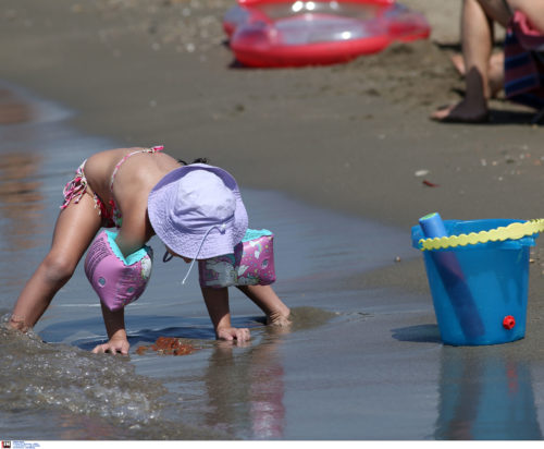 Καιρός καύσωνας παραλία