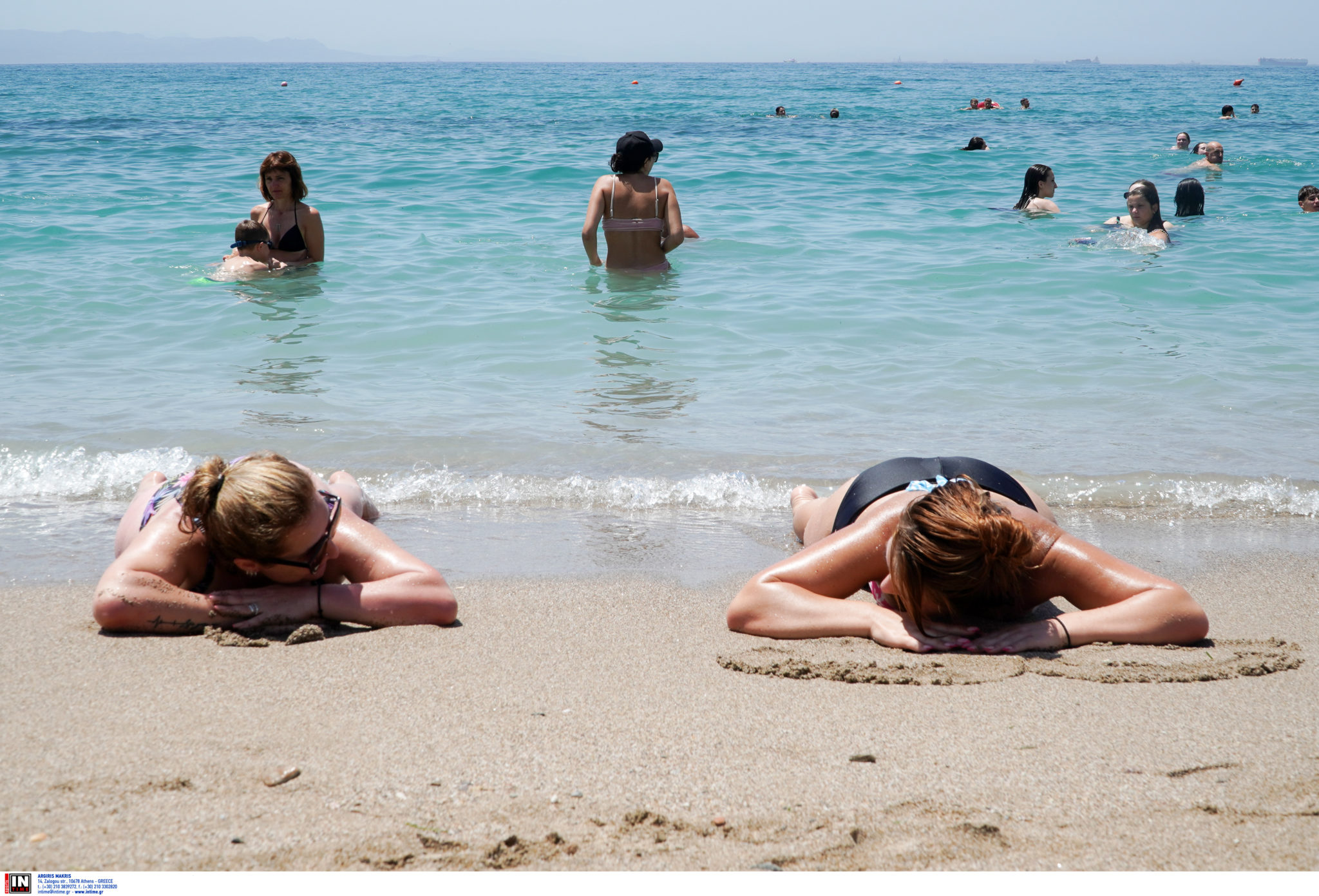 Καιρός καύσωνας παραλία