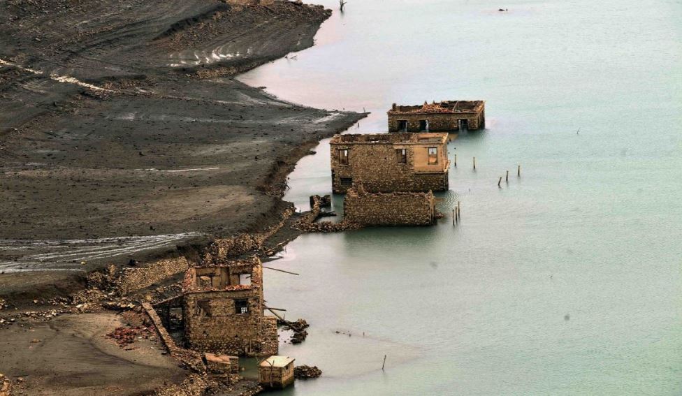 «Καμπανάκι» για τη λειψυδρία: Σύσκεψη στο Μαξίμου για την αντιμετώπισή της – Στο επίκεντρο το Εθνικό Σχέδιο για τα Ύδατα