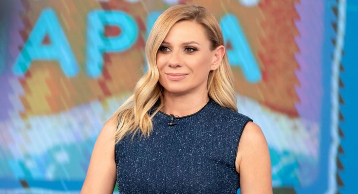 Κατερίνα Καραβάτου «Καλοκαίρι Παρέα»,