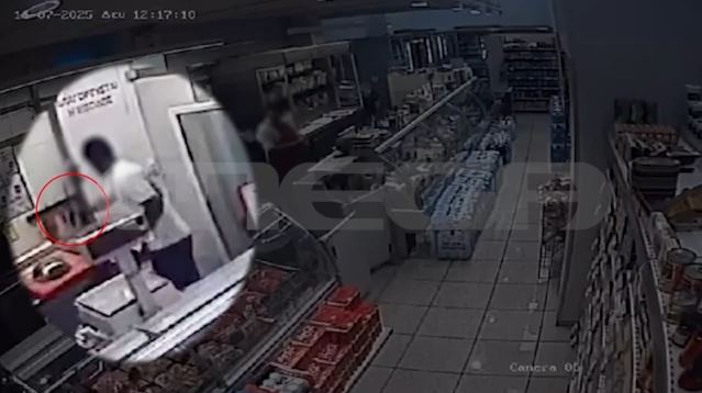 Κυψέλη: Σκηνές σοκ σε σούπερ μάρκετ – 34χρονος άρπαξε μαχαίρια και άρχισε να αυτοτραυματίζεται