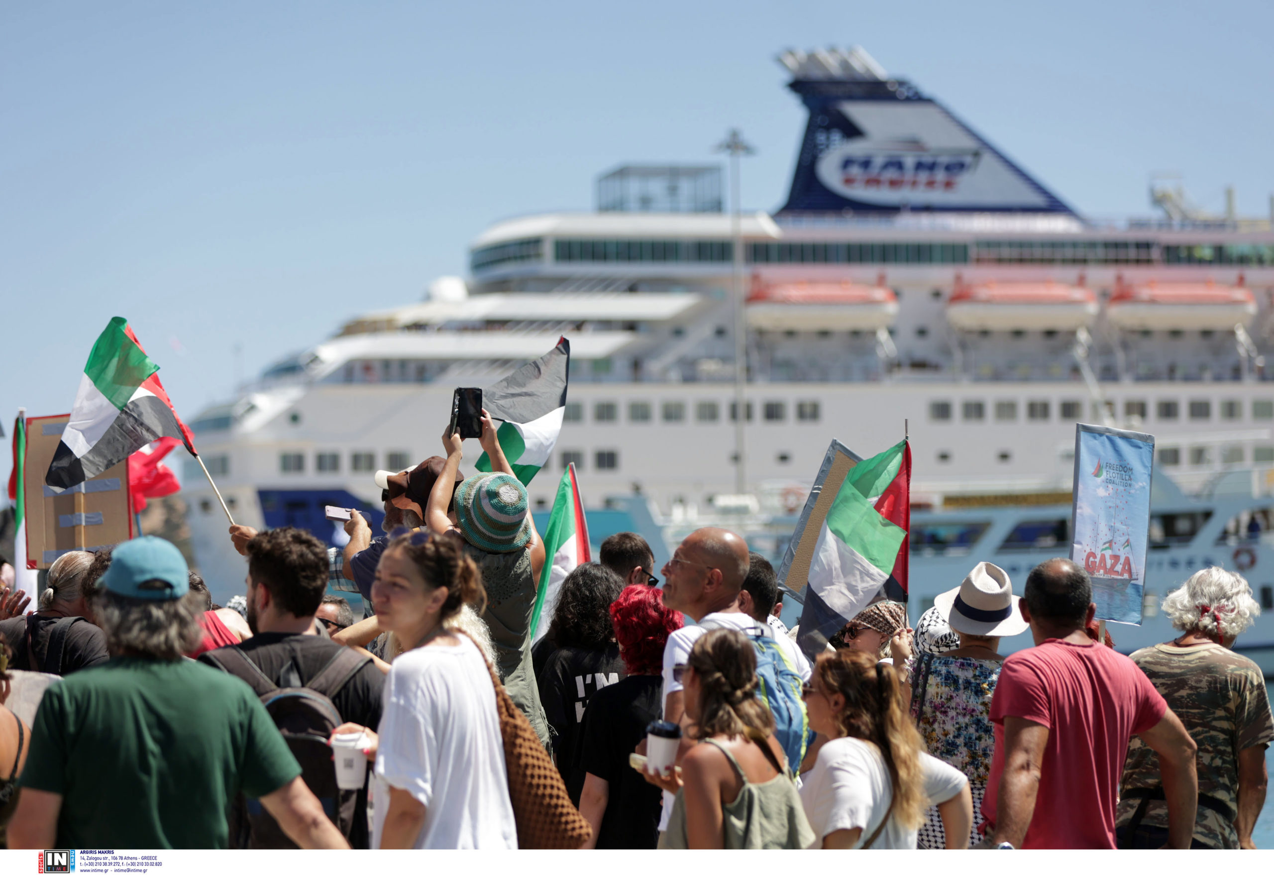 Κρήτη: Ένταση στον Άγιο Νικόλαο για την άφιξη του κρουαζιερόπλοιου με τους Ισραηλινούς τουρίστες – ΦΩΤΟ και ΒΙΝΤΕΟ