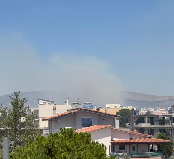 Φωτιά στη Μαγούλα Αττικής – Οι πρώτες πληροφορίες – BINTEO