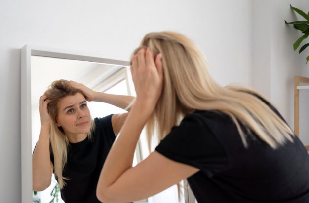 Ψευδάργυρος: Τα 4 προειδοποιητικά σημάδια που δείχνουν έλλειψη του σημαντικού μετάλλου στον οργανισμό, σύμφωνα με γιατρό