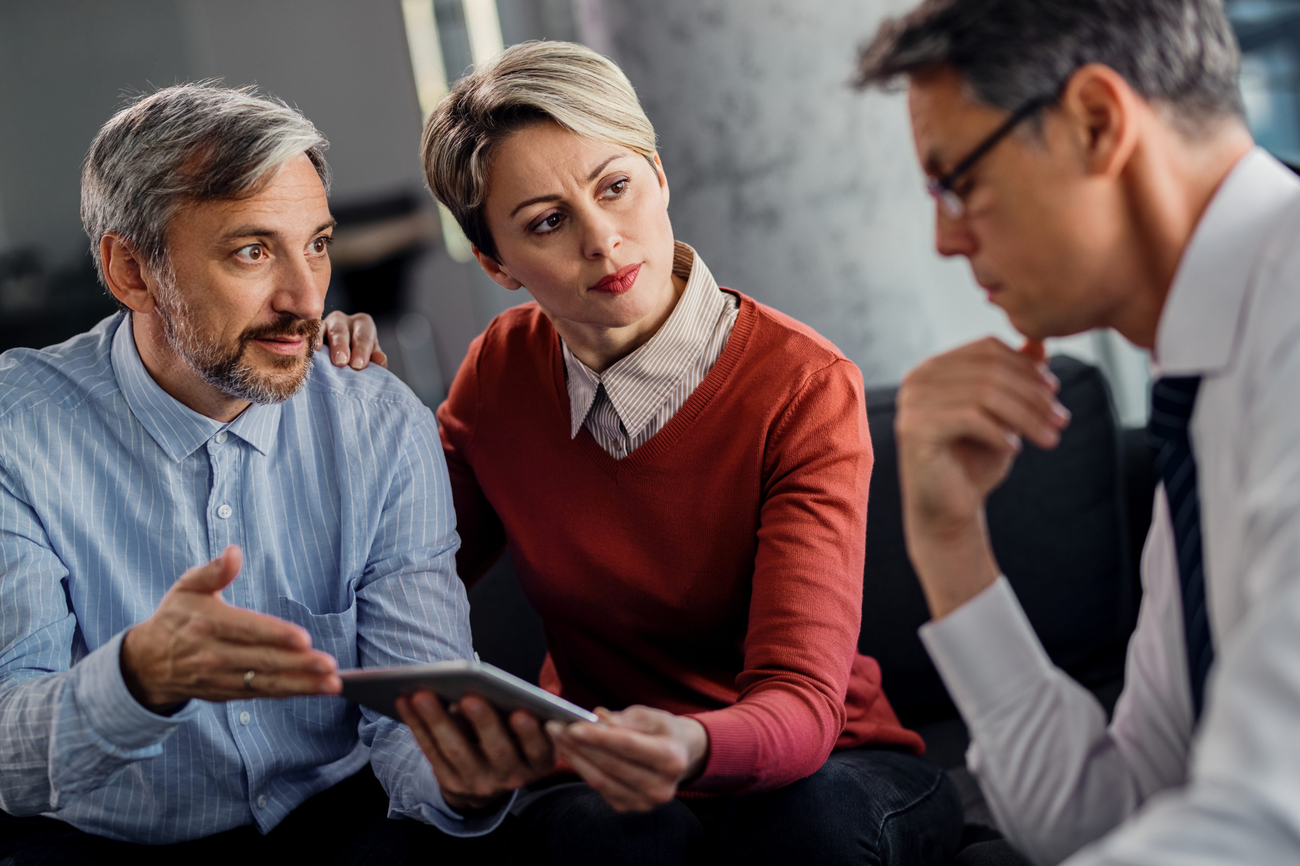 7 προστατευτικά μοτίβα των ανθρώπων που ζητούν συγγνώμη για να αποκλιμακώσουν τις συγκρούσεις. Φωτογραφία: Freepik