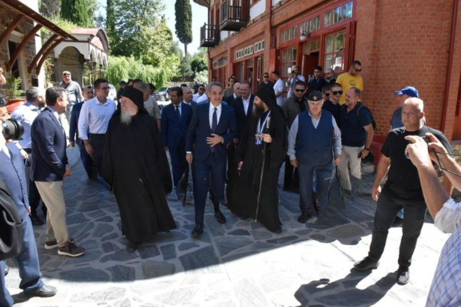 Στο Άγιον Όρος ο Κυριάκος Μητσοτάκης – ΦΩΤΟ