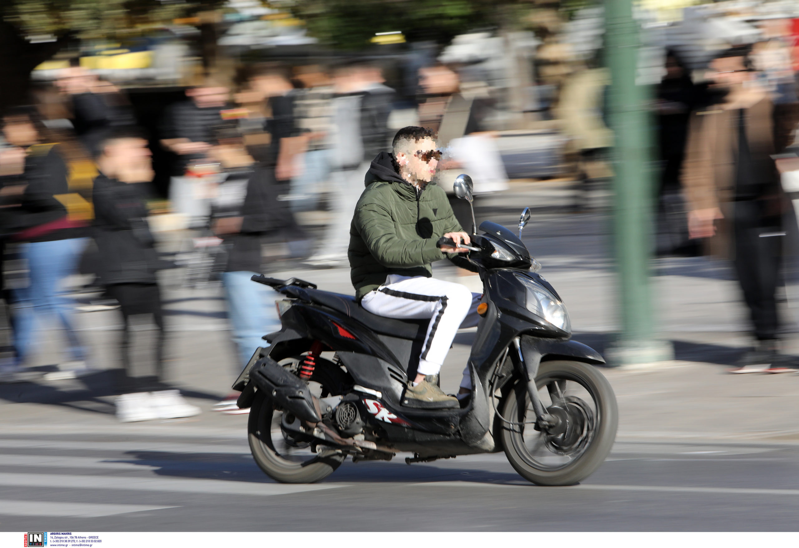 ΚΟΚ, κράνος, μηχανή