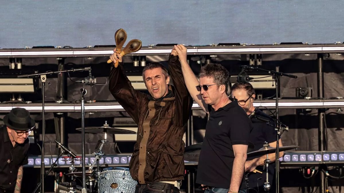 Oasis: Επεισόδια και συλλήψεις στις συναυλίες τους στο Μάντσεστερ – Αυξάνεται η αστυνομική παρουσία στις επόμενες εμφανίσεις τους