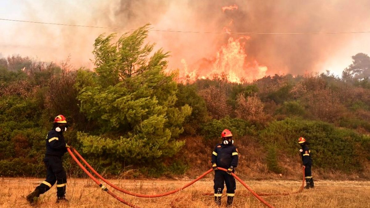 Συνελήφθη ένας άνδρας για την μεγάλη φωτιά στην Χίο – Κατηγορείται για εμπρησμό από πρόθεση και κατ’ εξακολούθηση