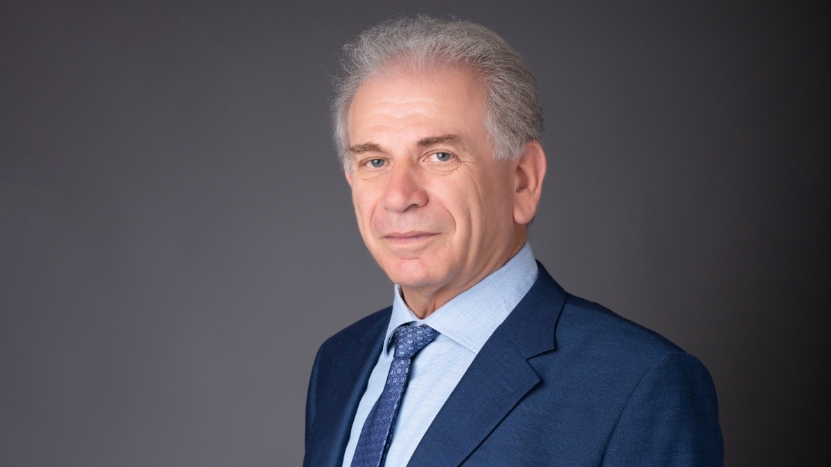 Αιγάλεω: «Είδαμε έναν άνδρα με όπλο να απειλεί να μας σκοτώσει» λέει ο δήμαρχος Λάμπρος Σκλαβούνος στο enikos.gr