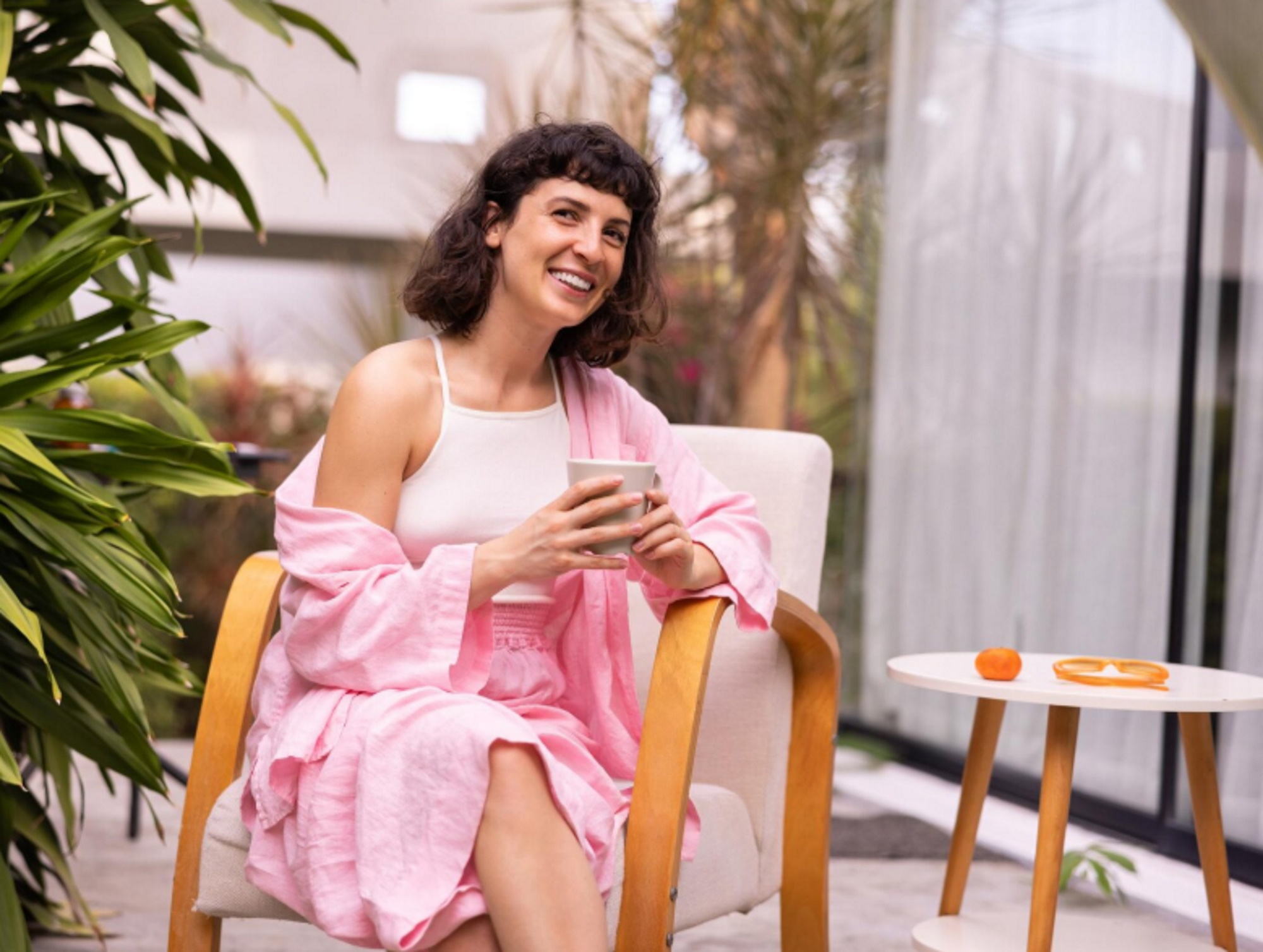 Γυναίκα που έχασε 18 κιλά στο σπίτι, χωρίς γυμναστήριο και στερήσεις αποκαλύπτει: «Αυτές είναι οι 7 απλές συμβουλές που με βοήθησαν στην απώλεια βάρους»