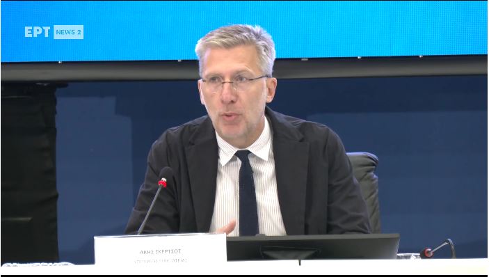 ΑΠΕΥΘΕΙΑΣ – Η διυπουργική συνέντευξη Τύπου για τον απολογισμό των μέτρων κατά της οπαδικής βίας