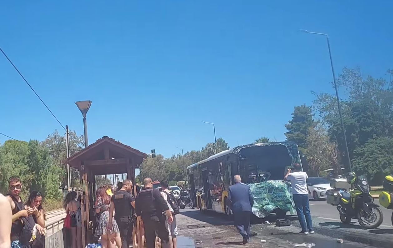 τροχαίο Βούλα λεωφορείο