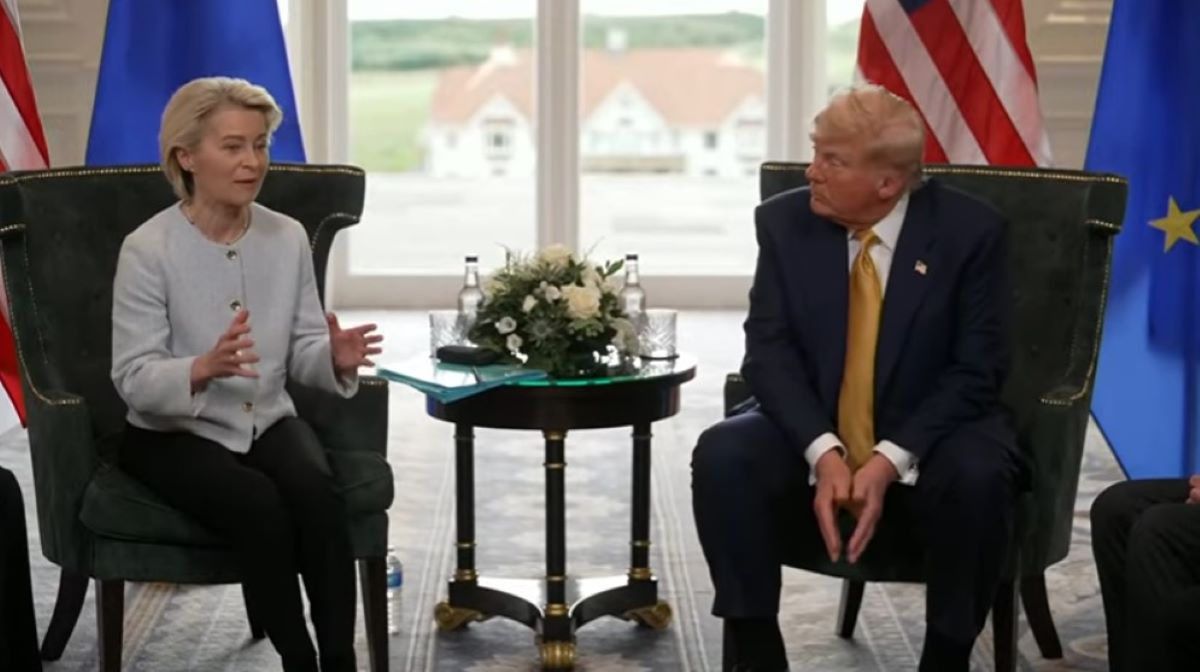 Τραμπ: «Θέλω να δω μία συμφωνία με την Ευρώπη» – Οι δασμοί δεν θα πέσουν κάτω από το 15%